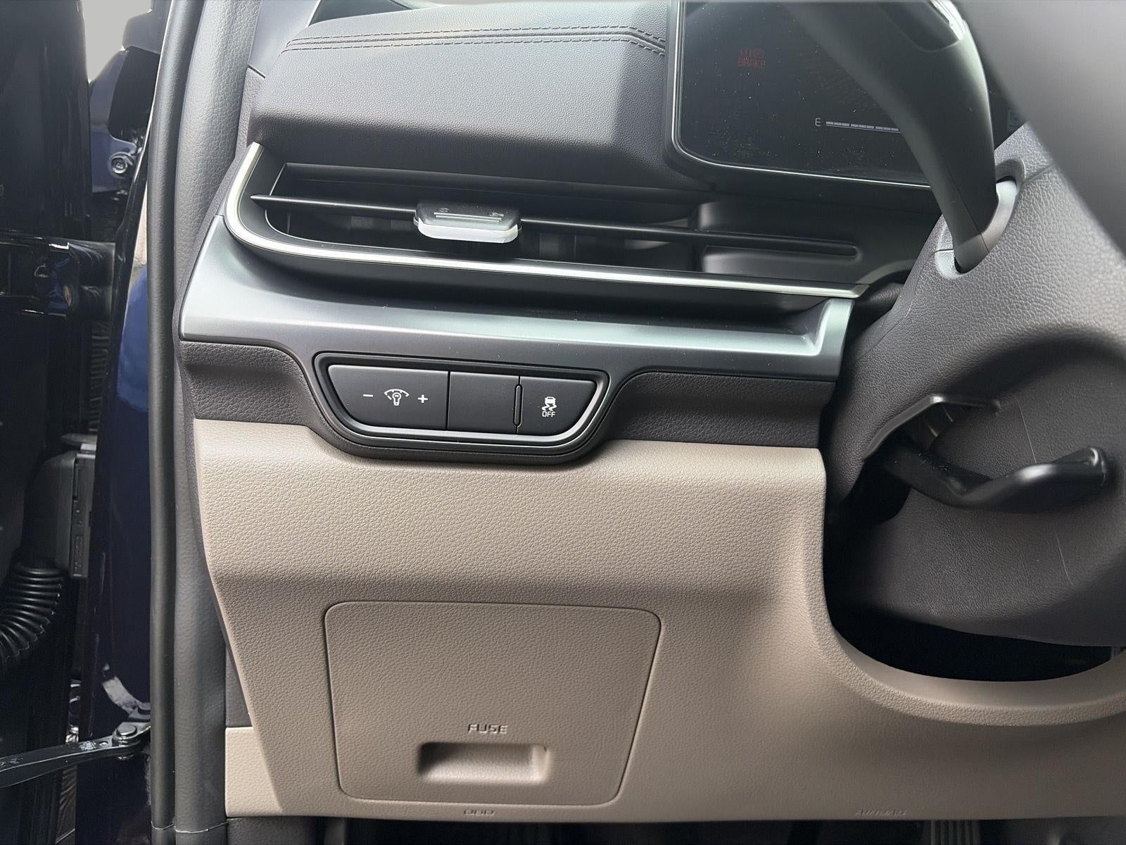 2026 Kia Carnival LX FWD