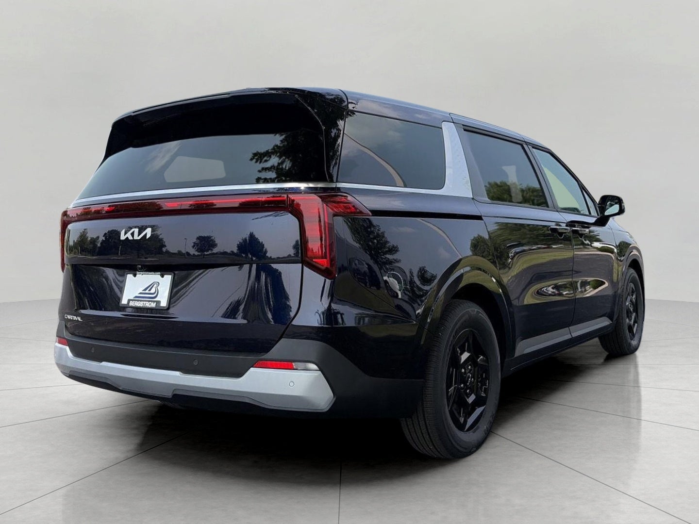 2026 Kia Carnival LX FWD