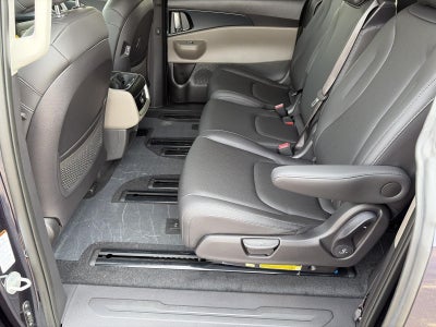 2026 Kia Carnival LX FWD