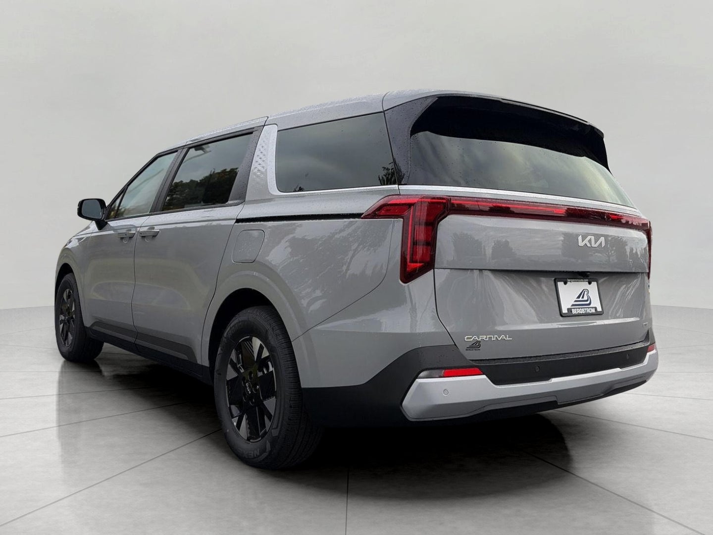 2027 Kia Carnival Hybrid LXS FWD