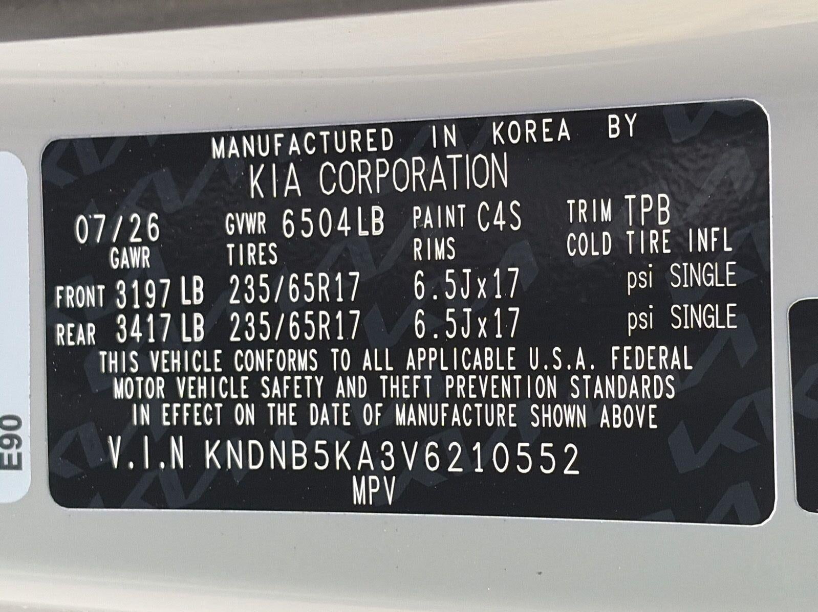 2027 Kia Carnival Hybrid LXS FWD