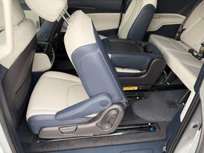 2027 Kia Carnival SX FWD