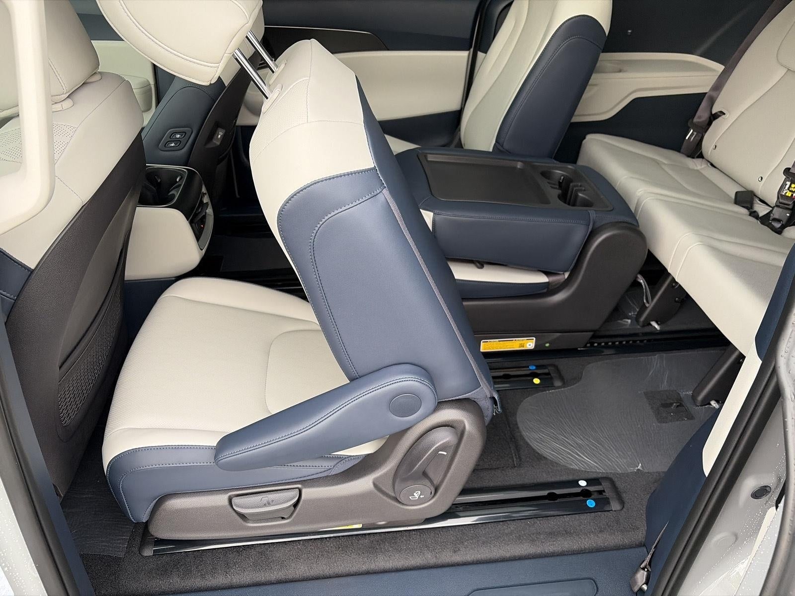 2027 Kia Carnival SX FWD