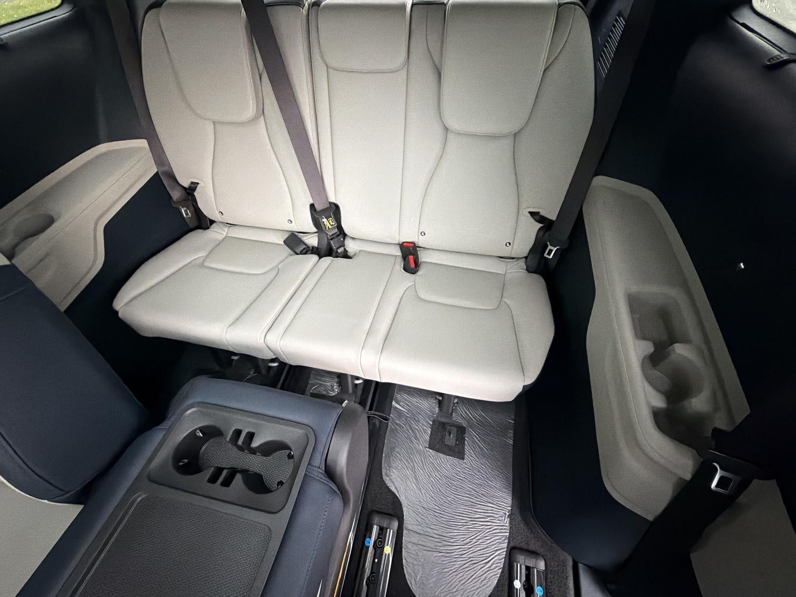 2027 Kia Carnival SX FWD