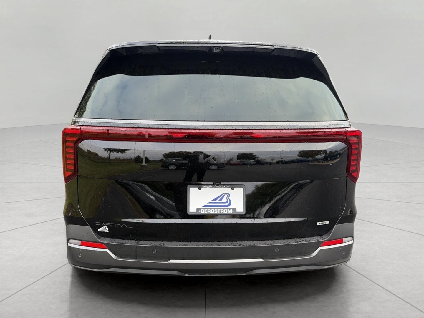 2027 Kia Carnival Hybrid SX FWD