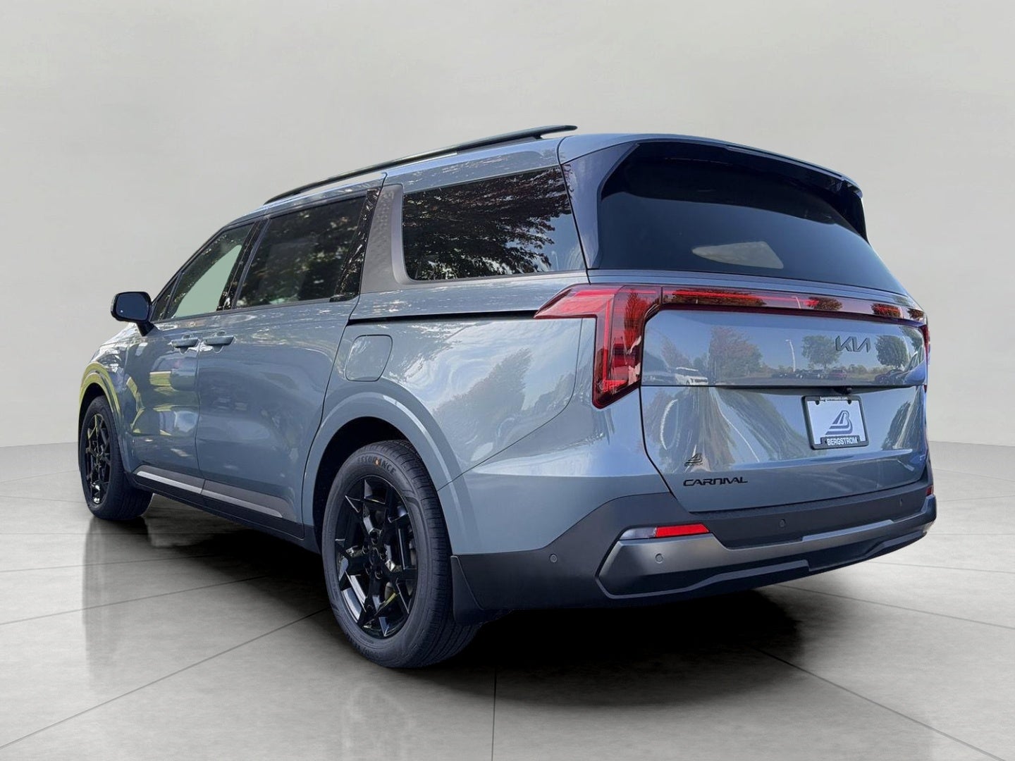 2027 Kia Carnival Hybrid SX FWD
