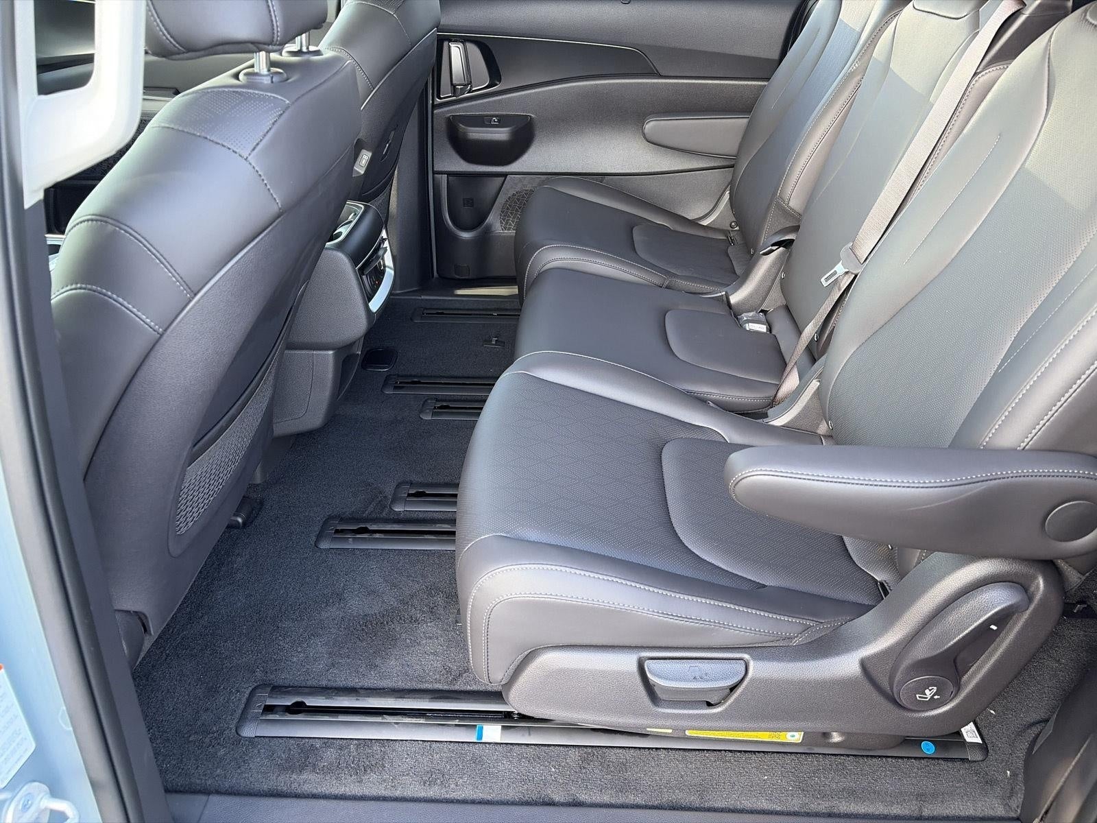 2027 Kia Carnival Hybrid SX FWD