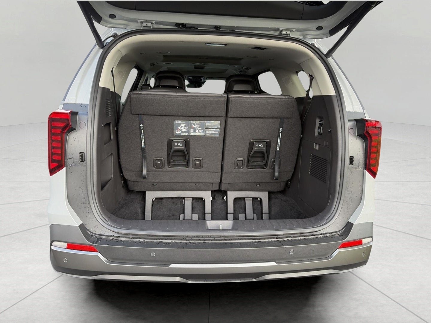 2027 Kia Carnival Hybrid SX FWD