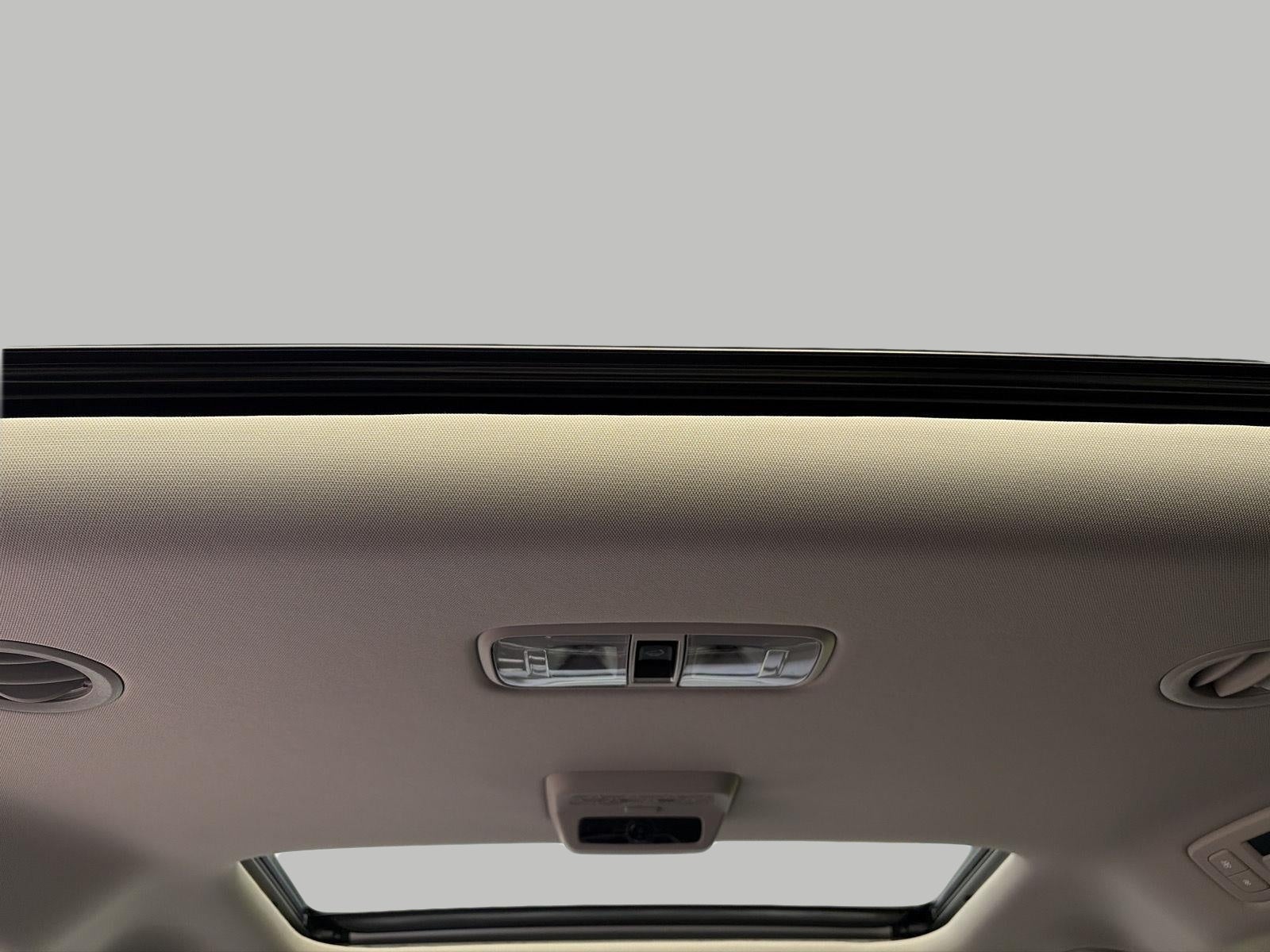 2027 Kia Carnival Hybrid SX FWD