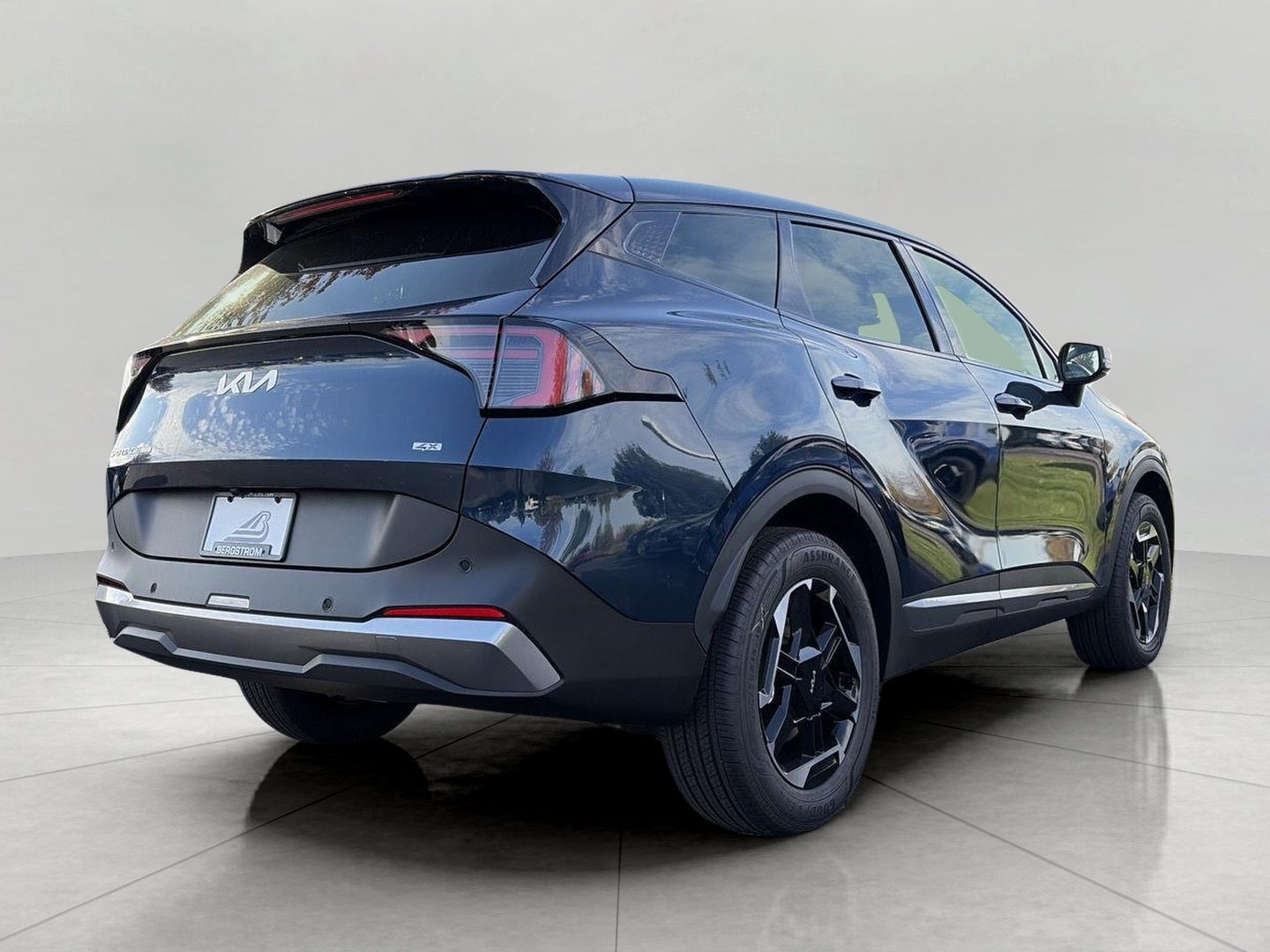 2027 Kia Sportage Hybrid S AWD