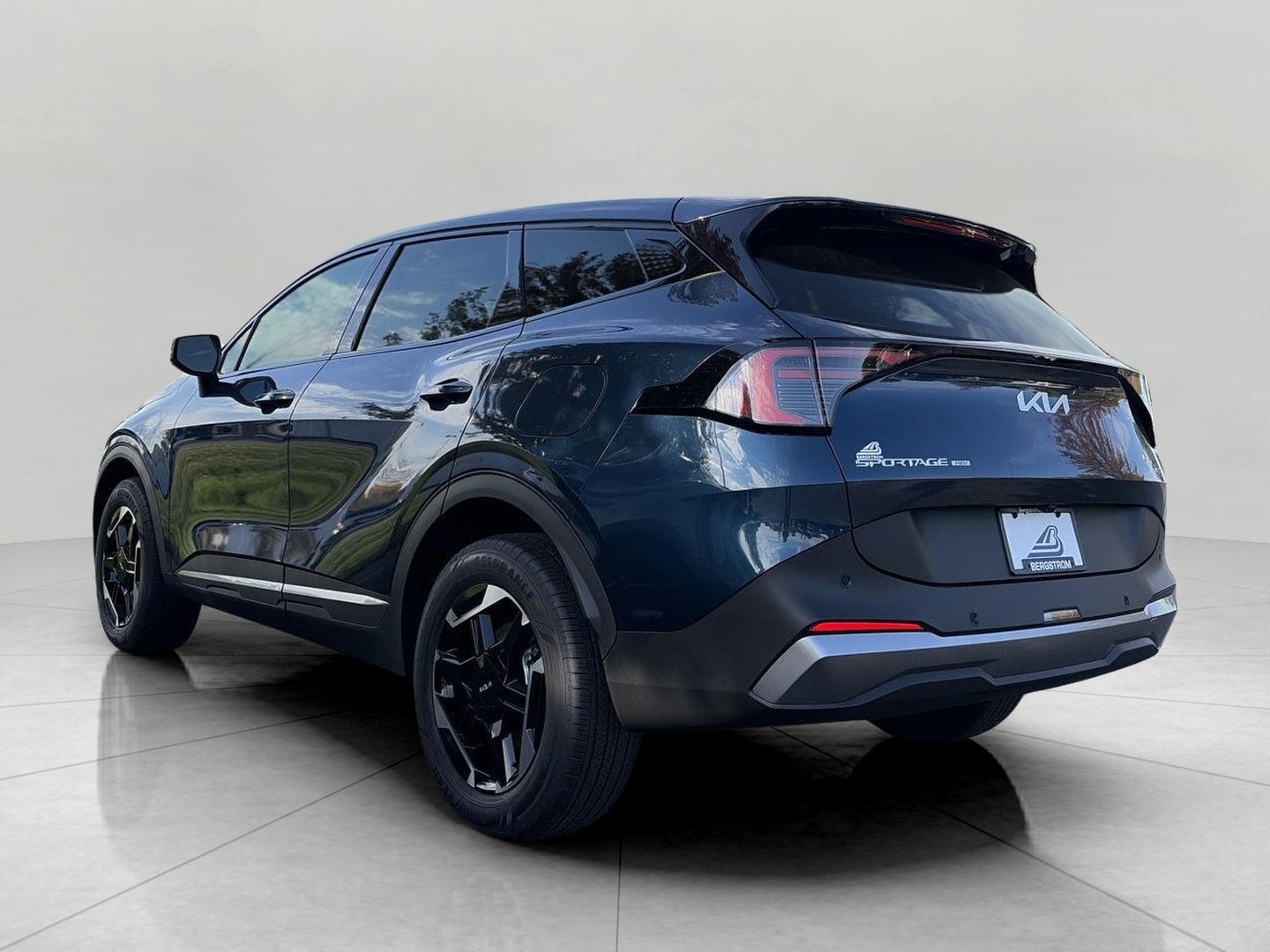 2027 Kia Sportage Hybrid S AWD