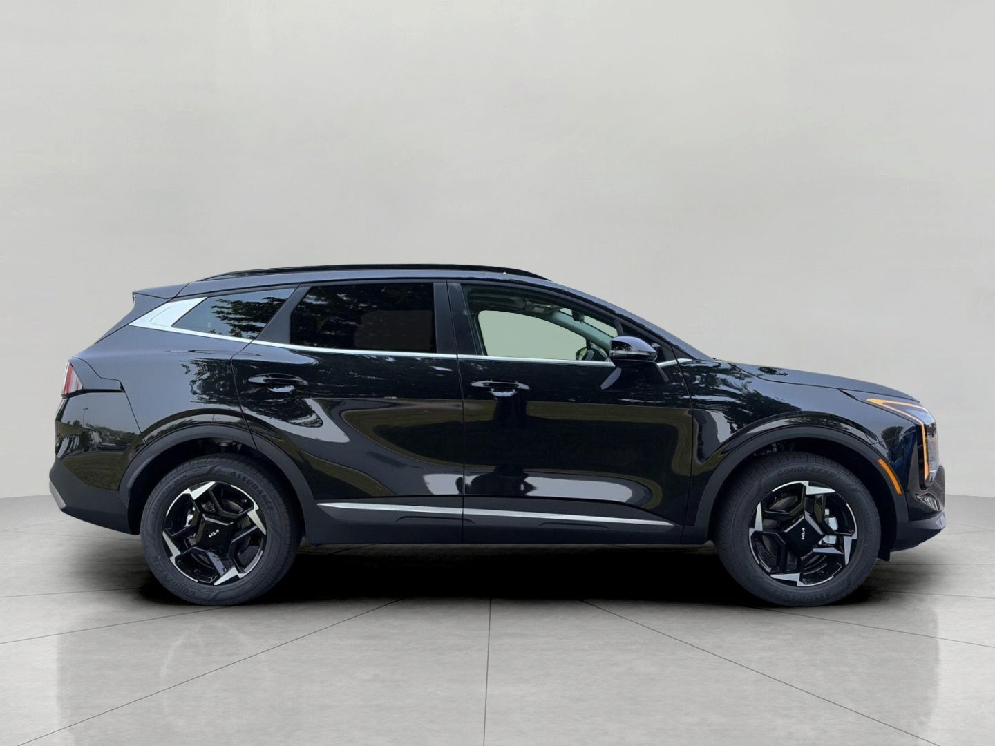2027 Kia Sportage Hybrid EX AWD