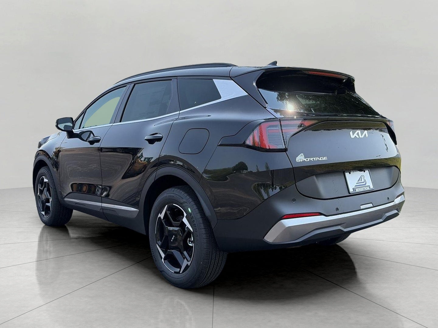 2027 Kia Sportage Hybrid EX AWD