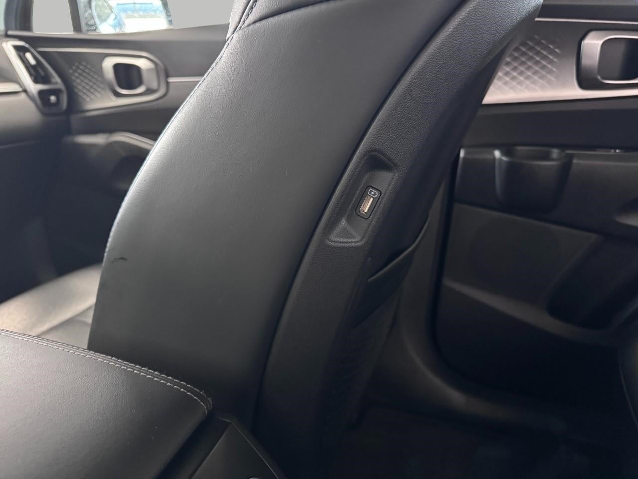 2023 Kia Sorento Hybrid EX AWD