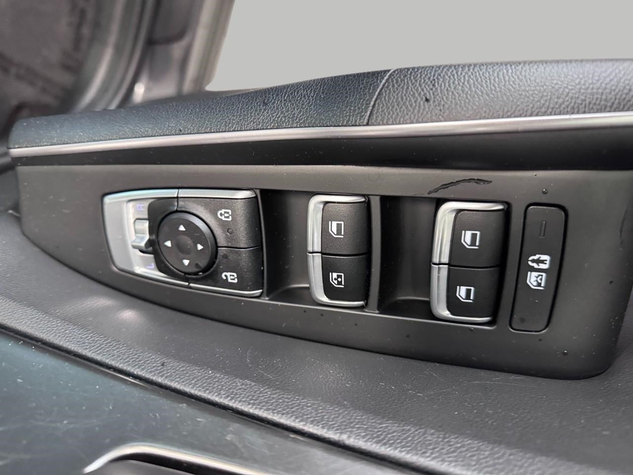 2023 Kia Sorento Hybrid EX AWD