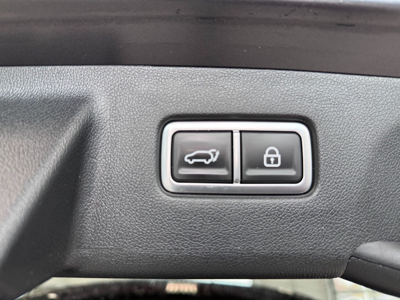 2023 Kia Sorento Hybrid EX AWD