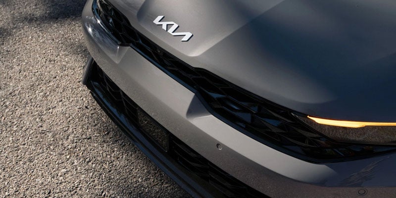 2025 Kia K5 hood